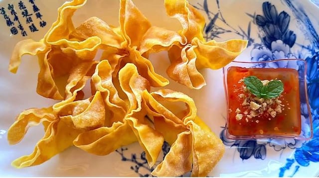 47. Crab Rangoon (6).